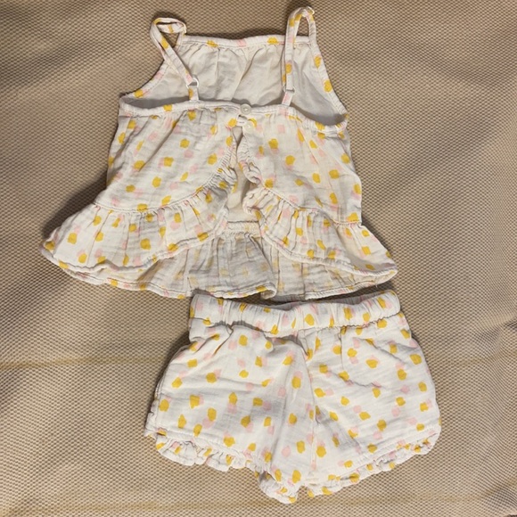 Cat & Jack - Polka dot Pink and Yellow Open Back Tank & Short Set 12 M - Picture 2 of 2